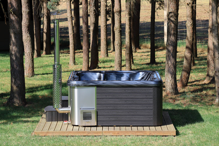 Jakuzzi MONACO 220x220 balia ogrodowa z miejscem leżącym