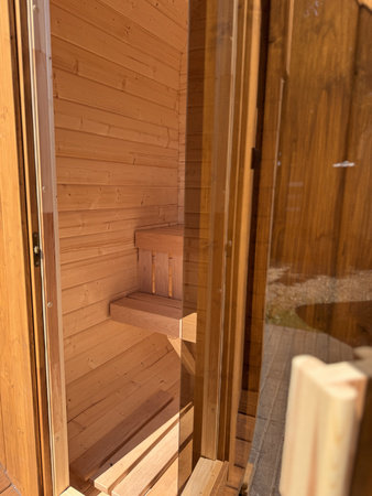 Sauna KOBA Kwadro MICRO + balia do schładzania / Strefa regeneracji SuperMario