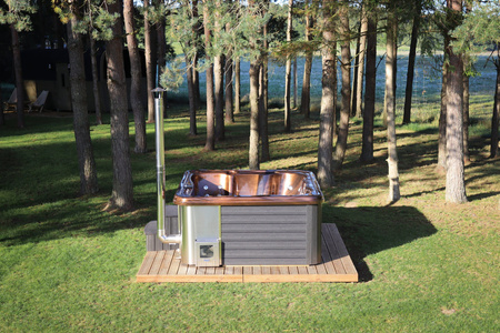 Jakuzzi MONACO 220x220 balia ogrodowa z miejscem leżącym