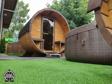 Sauna KOBA Beczka 2,5m - 1 pomieszczenie z tarasem dla 2-4 osób