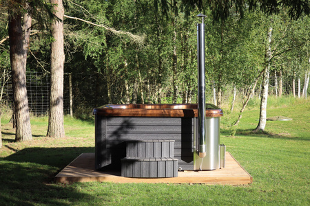 Jakuzzi MONACO 220x220 balia ogrodowa z miejscem leżącym