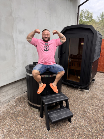 Sauna KOBA Kwadro MICRO + balia do schładzania / Strefa regeneracji SuperMario