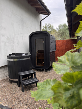 Sauna KOBA Kwadro MICRO + balia do schładzania / Strefa regeneracji SuperMario