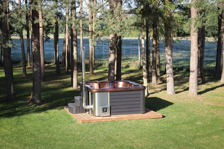 Jakuzzi MONACO 220x220 balia ogrodowa z miejscem leżącym