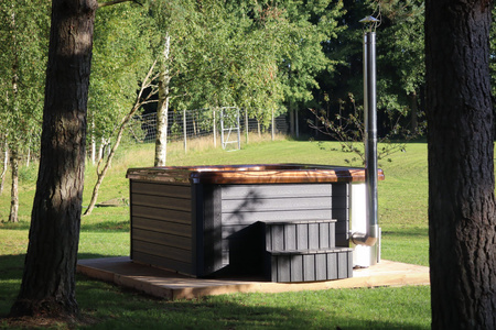 Jakuzzi MONACO 220x220 balia ogrodowa z miejscem leżącym