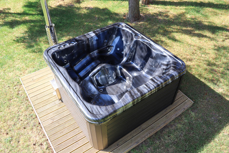 Jakuzzi MONACO 220x220 balia ogrodowa z miejscem leżącym