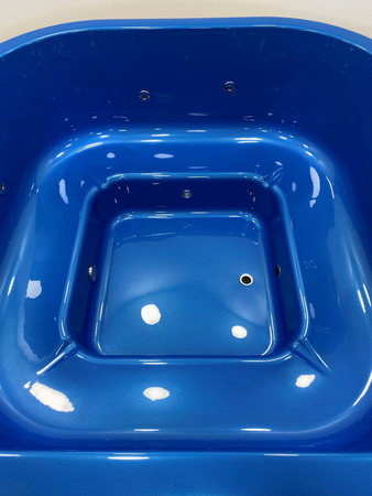 Jakuzzi ogrodowe kwadratowe 200x200 z piecem zewnętrznym na drewno WKŁAD AKRYLOWY
